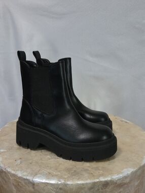 Call it Spring Black Platform Chelsea Boots - Women's